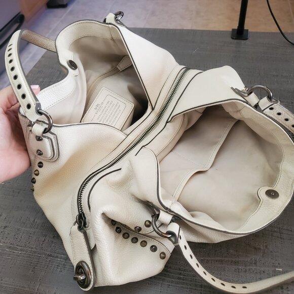 Gorgeous COACH Edie 31 Leather Shoulder Bag RIVETS Cream CHALK - Picture 4 of 11